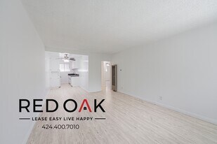12737 Moorpark St in Los Angeles, CA - Building Photo