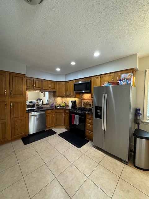 21 Norman Dr in Glastonbury, CT - Building Photo - Building Photo