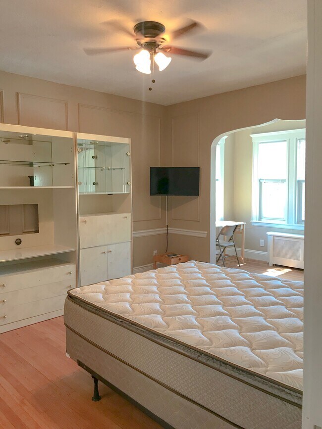 49 Fremont Ave Apartments and Nearby Chelsea Apartments For Rent Chelsea, MA