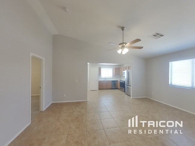 6837 W Gary Way in Phoenix, AZ - Building Photo - Building Photo