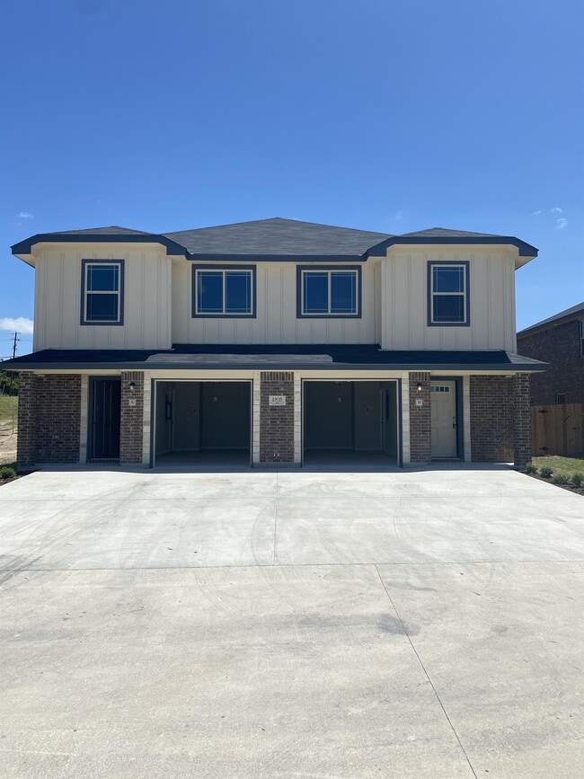 property at 2105 Martin Luther King Jr Blvd
