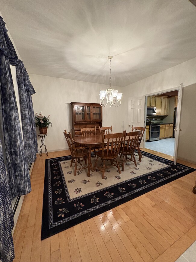 65 Forman Dr in Colchester, VT - Foto de edificio - Building Photo