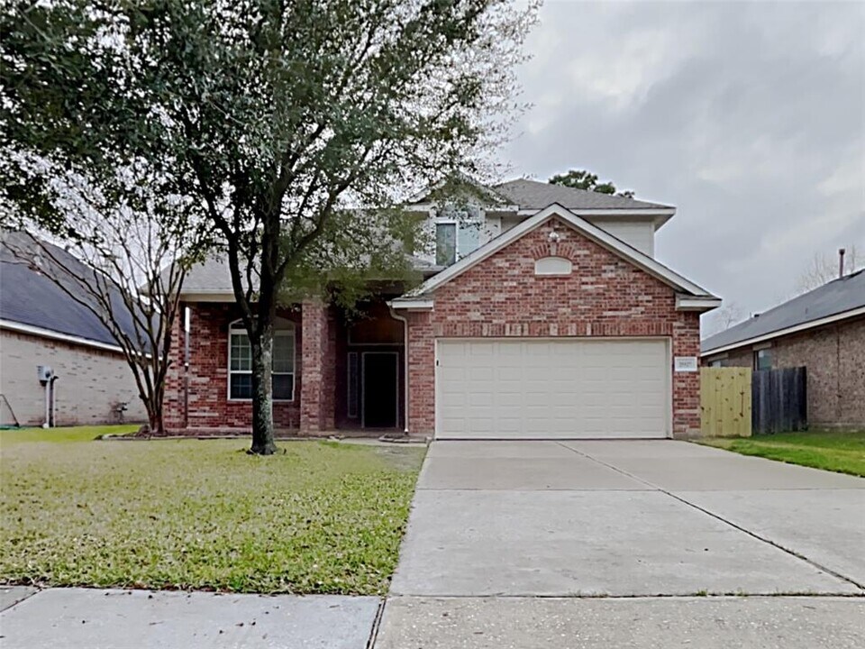 25527 Forest Springs Lake in Spring, TX - Building Photo