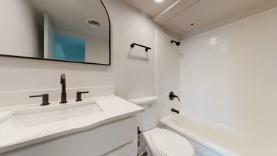 Pavilion at Bishop Ridge in Dallas, TX - Foto de edificio - Building Photo