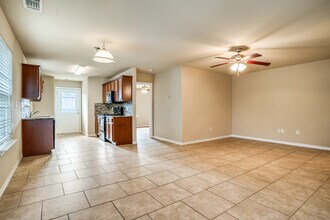 811 E College Ave in Princeton, TX - Building Photo - Building Photo