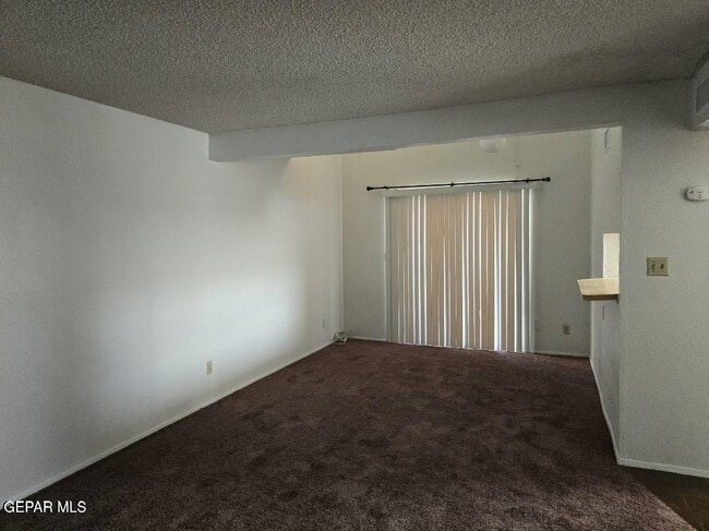 1922 Lake Omega St in El Paso, TX - Building Photo - Building Photo
