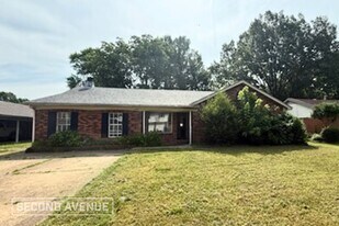 1342 Heathcliff Dr in Memphis, TN - Building Photo