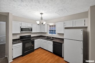 8204 Coneflower Way in Gaithersburg, MD - Building Photo - Building Photo