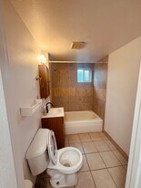 718 21st Ave, Unit D in Seattle, WA - Building Photo