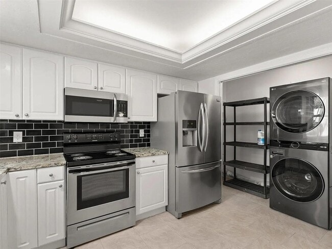 5084 Marsh Field Rd, Unit 77 in Sarasota, FL - Building Photo - Building Photo