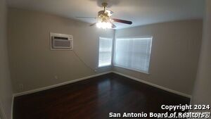 223 Brettonwood Dr in San Antonio, TX - Building Photo - Building Photo