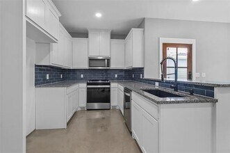 1401 S 5th Ave in Denison, TX - Building Photo - Building Photo