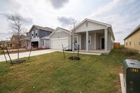 391 Wren Ln in Kyle, TX - Building Photo - Building Photo