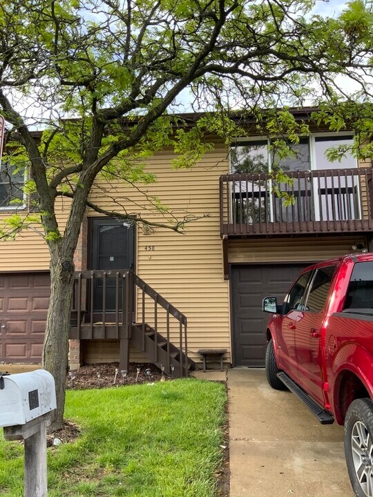 458 Seminole Ln in Bolingbrook, IL - Foto de edificio