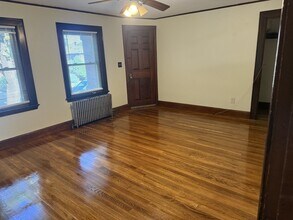 12 Weston Ct in Braintree, MA - Building Photo - Building Photo