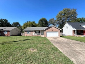 3388 Pennridge Rd in Clarksville, TN - Building Photo - Building Photo