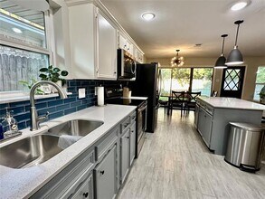 1116 Shufford St in Irving, TX - Building Photo - Building Photo
