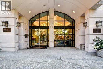 1111 Haro St in Vancouver, BC - Building Photo - Building Photo