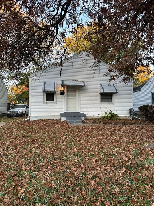 3812 Parthenia Ave in Louisville, KY - Building Photo