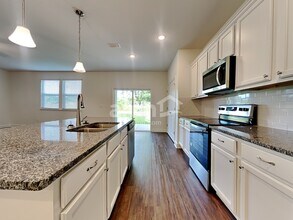 1004 Tan Tara Trl in Jacksonville, FL - Building Photo - Building Photo