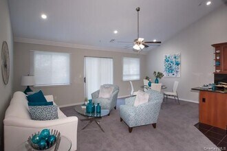 5000 Townehouse Dr in Coram, NY - Building Photo - Building Photo