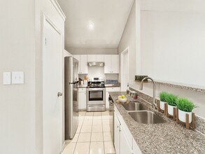 229 Teakwood Ln in Lewisville, TX - Building Photo - Building Photo