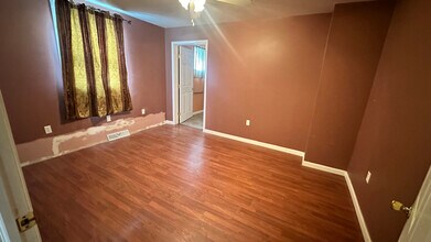 1005 Hancock Ave in Vandergrift, PA - Building Photo - Building Photo