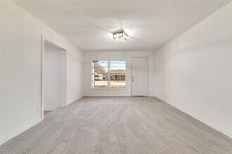 129 Western Ave in Saginaw, TX - Building Photo - Building Photo