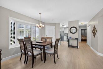 406 Harbour Pointe Way in Greenacres, FL - Foto de edificio - Building Photo