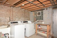 2138 W Chicago Ave, Unit 1R photo'