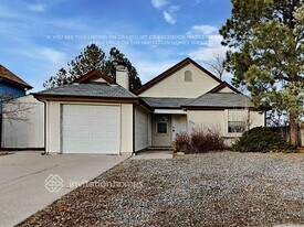 17215 E Wagontrail Pkwy in Aurora, CO - Building Photo