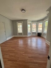 288 S 8th St, Unit 1 in Newark, NJ - Foto de edificio - Building Photo