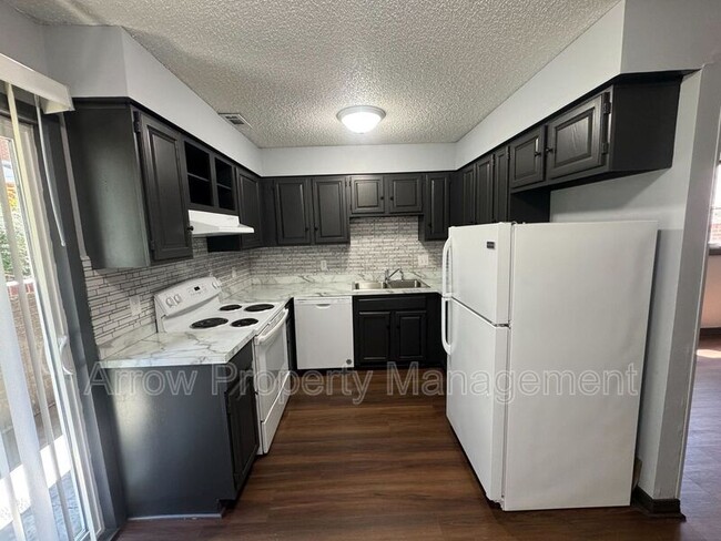 property at 930 S 17th St