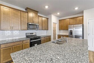 2277 Whitworth St in Lawrenceville, GA - Foto de edificio - Building Photo
