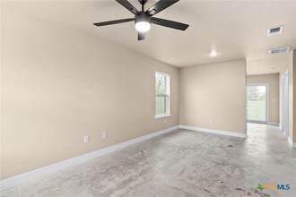 806 White Mdw in Killeen, TX - Building Photo - Building Photo