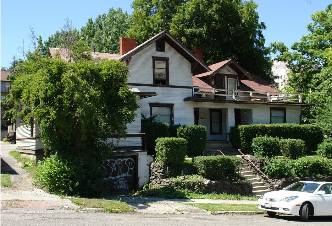 606 S Howard St in Spokane, WA - Building Photo