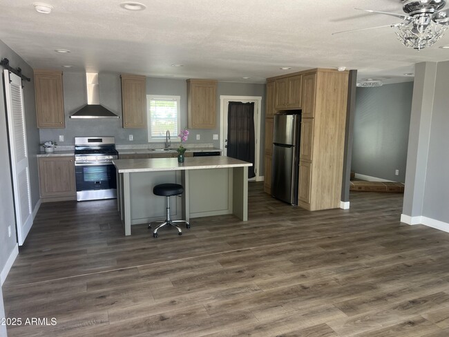 property at 4214 E Fremont St