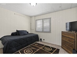 57714 Juniper Way in Tygh Valley, OR - Building Photo - Building Photo