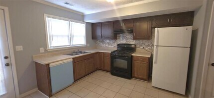 1380 Kennesaw Trace Ct in Kennesaw, GA - Building Photo - Building Photo