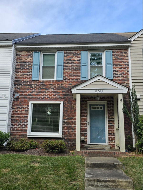 property at 8703 Hermitage Trace Ct