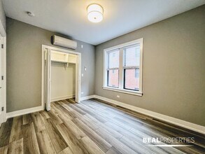 3935 N Janssen, Unit 2 in Chicago, IL - Building Photo - Building Photo