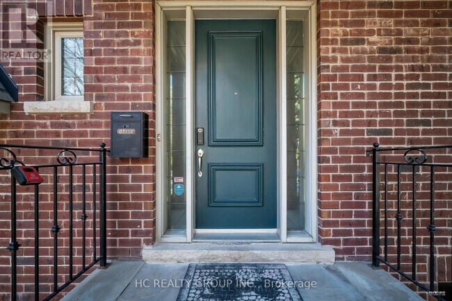 12 Rappert Ave in Toronto, ON - Building Photo - Building Photo