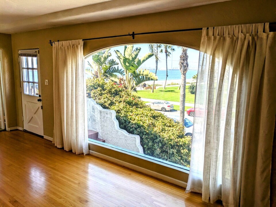 6 S 36th Pl in Long Beach, CA - Building Photo