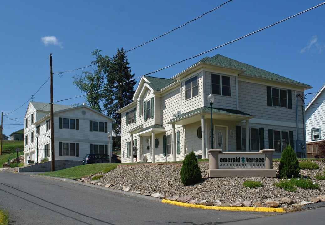 Emerald Terrace in Lock Haven, PA - Building Photo