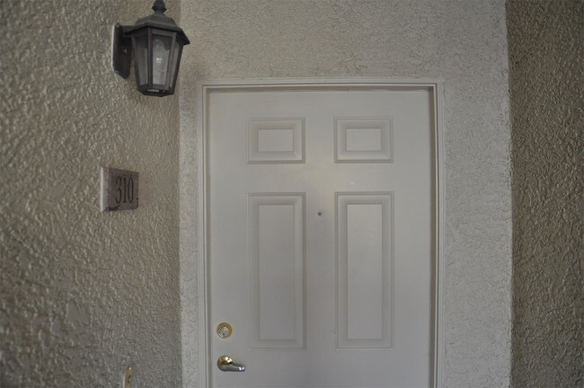 7111 S Durango Dr-Unit -1 in Las Vegas, NV - Building Photo - Building Photo