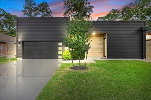 1550 Ashway St in Conroe, TX - Building Photo
