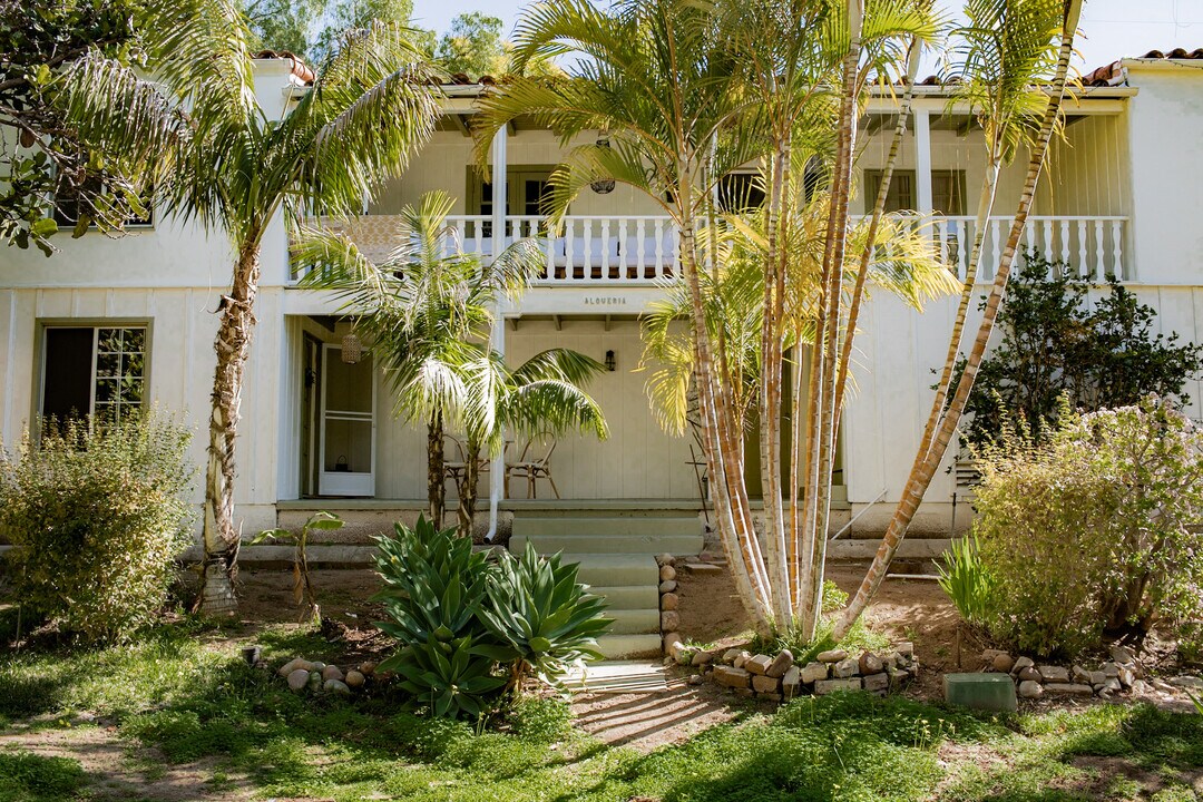 9457 El Tejado Rd in La Mesa, CA - Foto de edificio