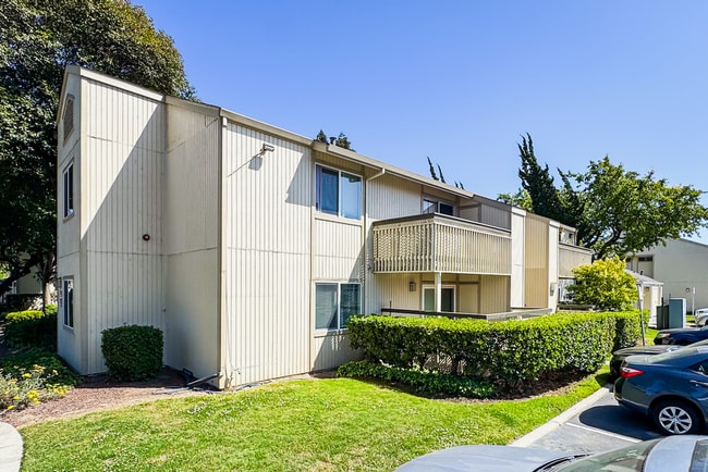 4022 Abbey Terrace in Fremont, CA - Building Photo - Building Photo
