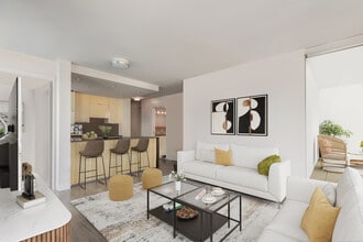 161 Georgia St W in Vancouver, BC - Building Photo - Building Photo