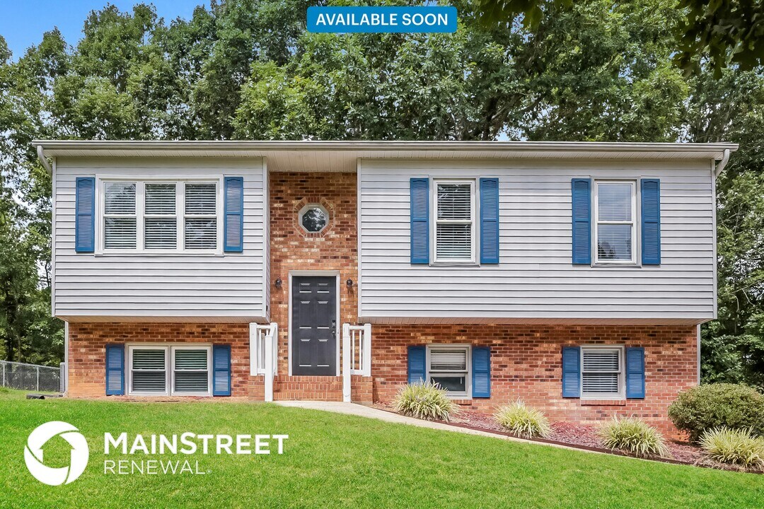 162 Woodwind Dr in Lexington, NC - Building Photo